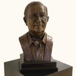 statue