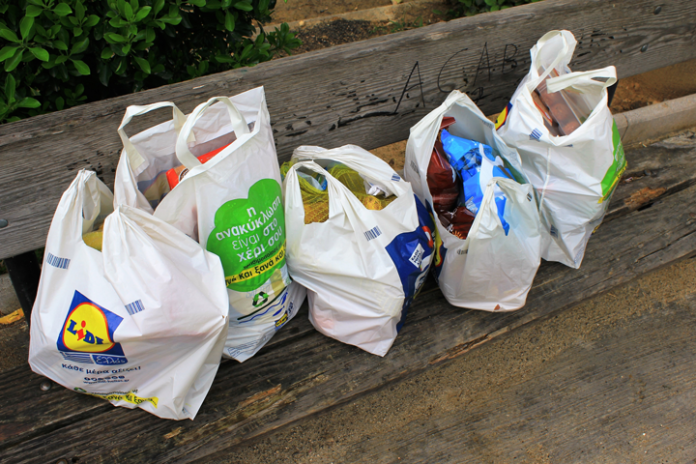 plastic-bag-with-food