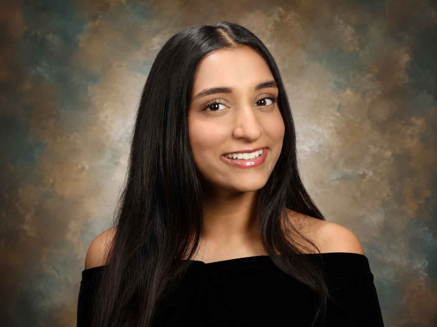 Diya Kakadia Awarded Presidential Scholarship at New York Institute of Technology